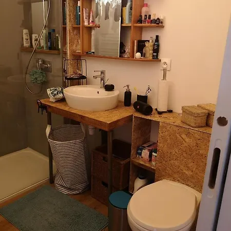 Studio Avec Mezzanine 2/4 Pers A 5 Mn Du Metro *